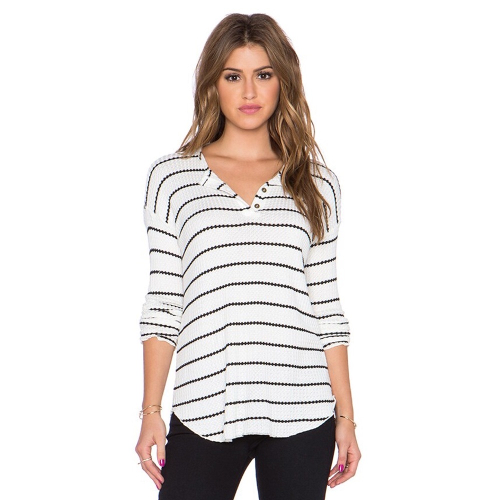 Chaser Striped Thermal V-Neck Henley Top — M